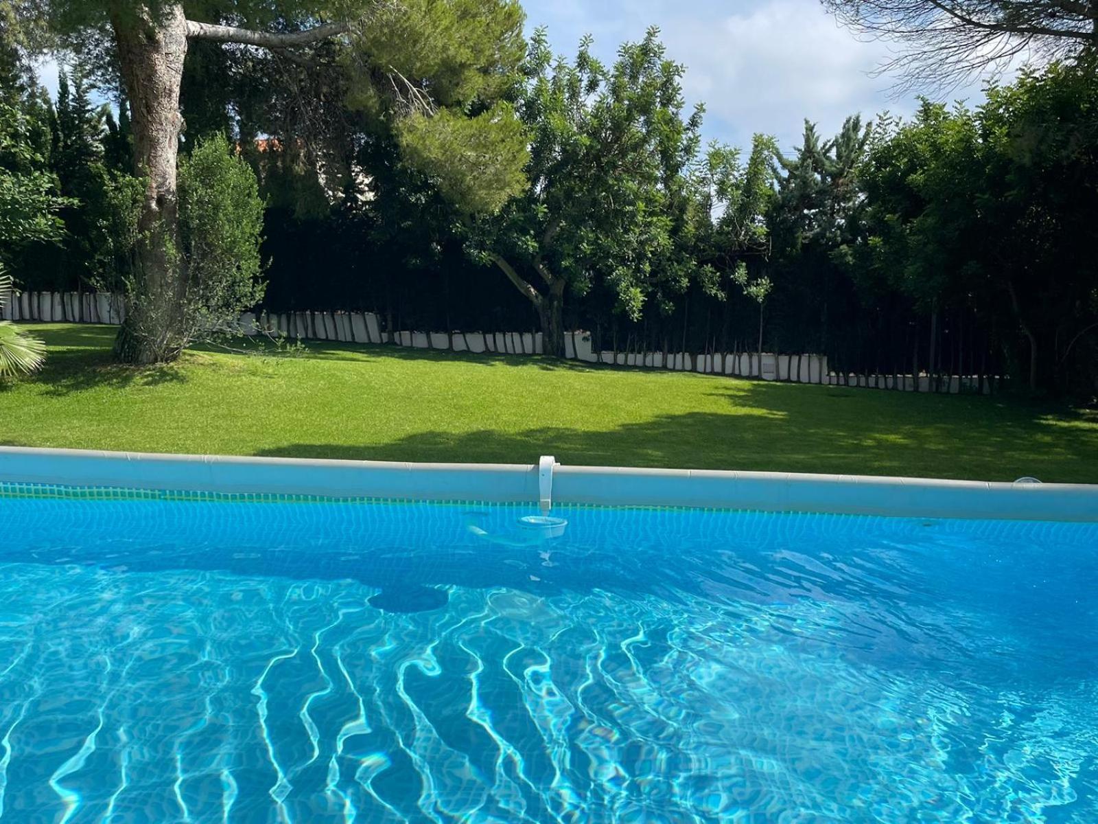Casa mediterránea con gran jardín y piscina a 500 m de la playa Roda de Bará Esterno foto